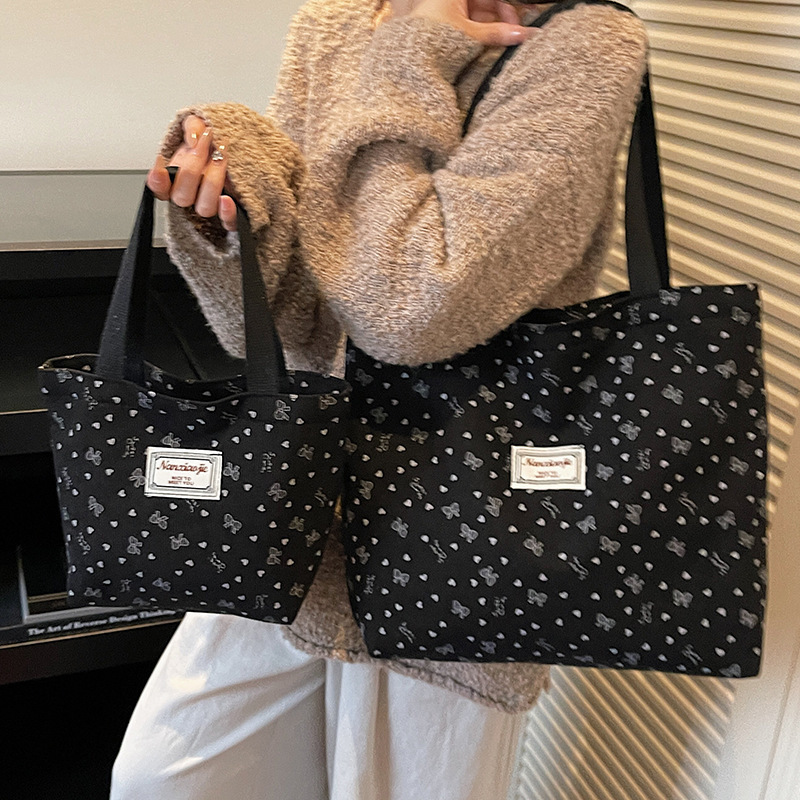 Large-Capacity Commuter Tote Bag for Women 2025 New Fashion Tote Bag for Women Niche Versatile Shoulder Handbag for Women Large-Capacity Commuter Tote Bag for Women 2025 New Fashion Tote Bag for Women Niche Versatile Shoulder Handbag for Women