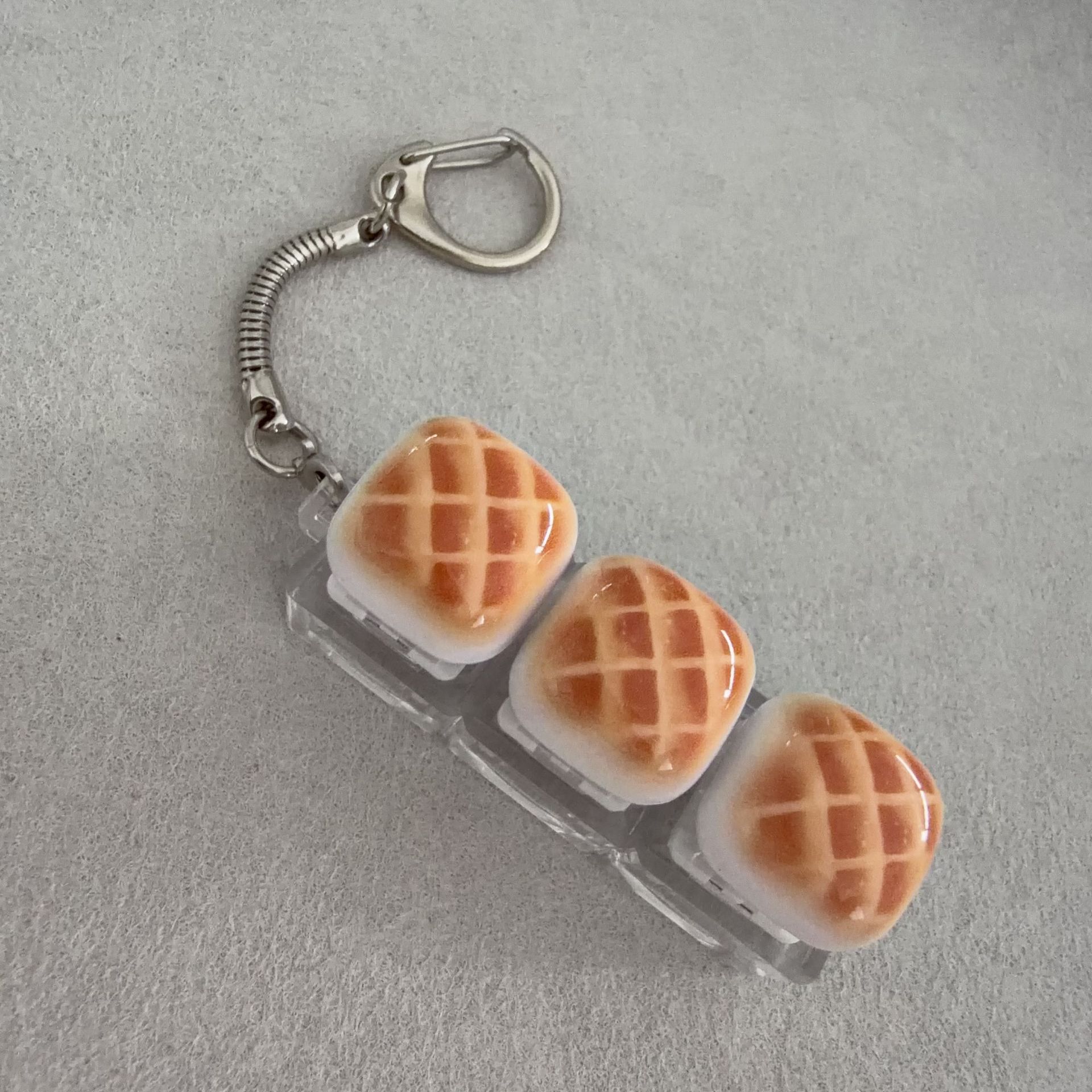Three keys - pineapple buns