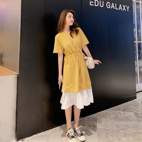Plus-size, Korean-style, loose-fitting, patchwork faux two-piece midi dress—above-the-knee, casual design—for summer maternity wear