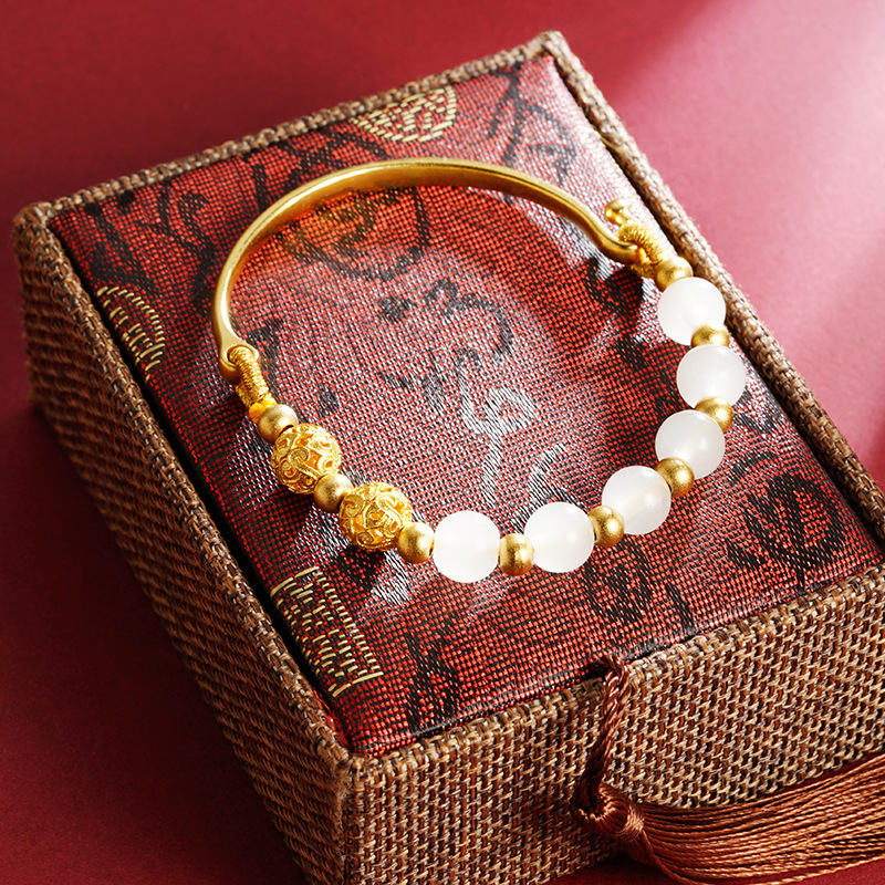 Nuevos productos populares de oro de arena vietnamita imitación de perlas de hortenida aleación de cobre media brazalete de red de mujeres con el mismo estilo de transmisión en vivo de joyerías Yiwu