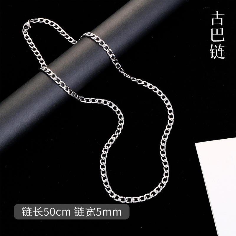 8801 # Cuban chain is 50cm long and 5mm wide (full body titanium steel)