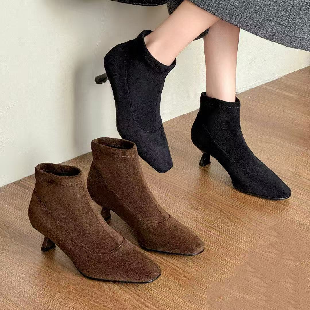 朱朱家法式短靴小跟及裸靴尖头早秋2025新弹力瘦瘦靴26C931