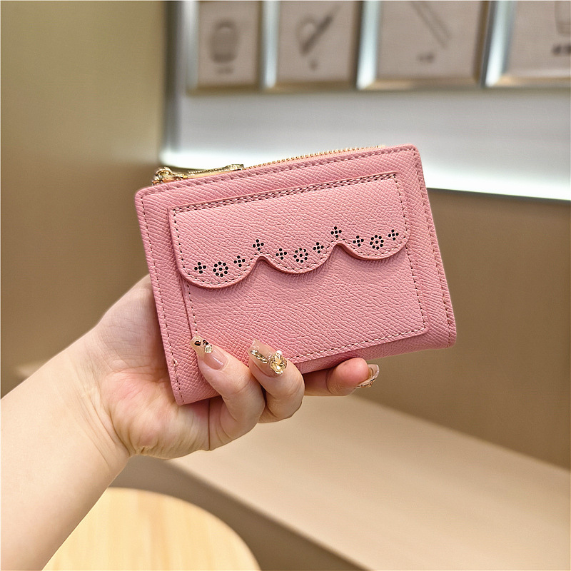 Special offer Korean simple fashion solid color lace hollow flap two-fold zipper buckle student short wallet wallet Special offer Korean simple fashion solid color lace hollow flap two-fold zipper buckle student short wallet wallet