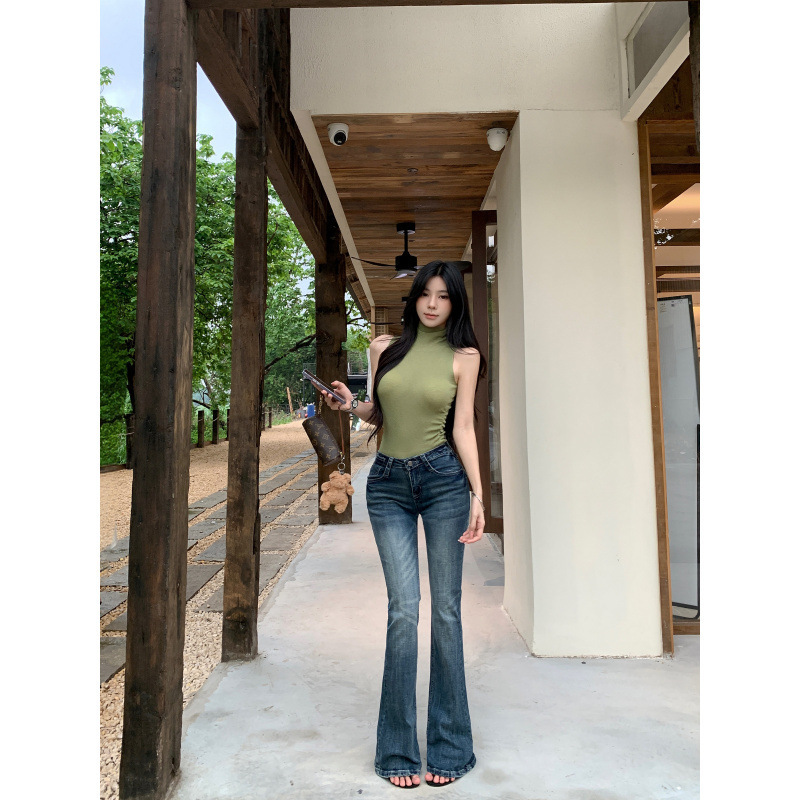 Hot girl half-high collar tank top slim-fit sleeveless top + vintage mid-low waist slimming flared jeans set for women Hot girl half-high collar tank top slim-fit sleeveless top + vintage mid-low waist slimming flared jeans set for women