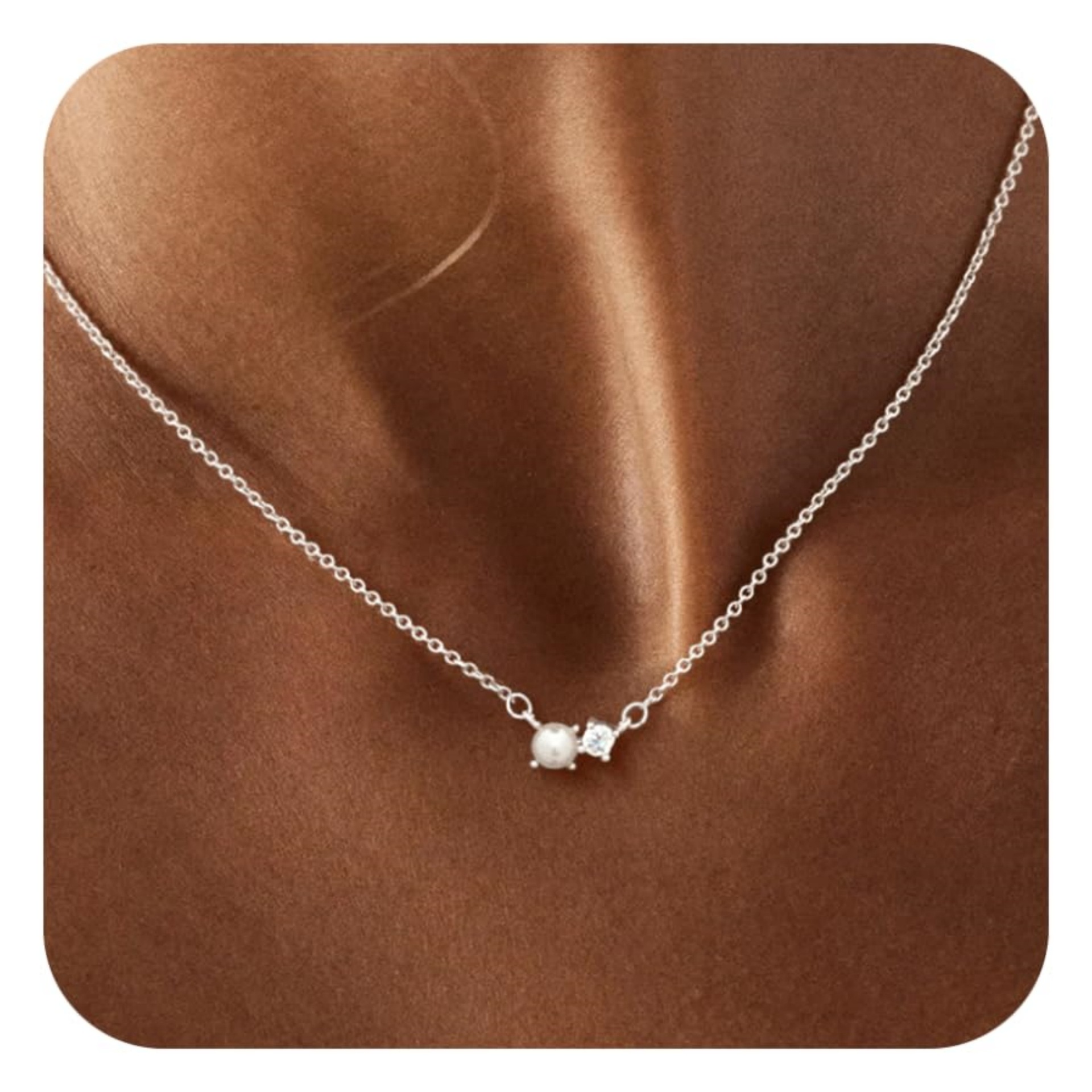 Collier géométrique minimaliste en laiton doré avec fermoir ot_voghion.com