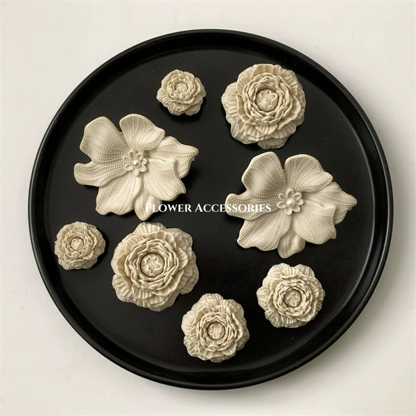 Bouquet of bone white flowers [8 pieces of shoe buckle] only hair shoes