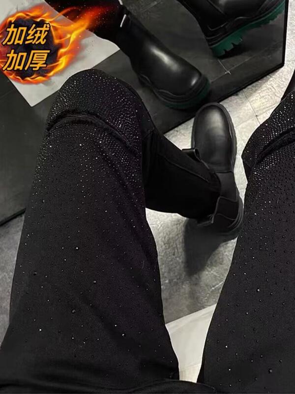 European Station Autumn and Winter Black Hot Drilling fleece-lined Jeans Men's New Slim Fit Small Foot Ripped Patch Stretch Trousers