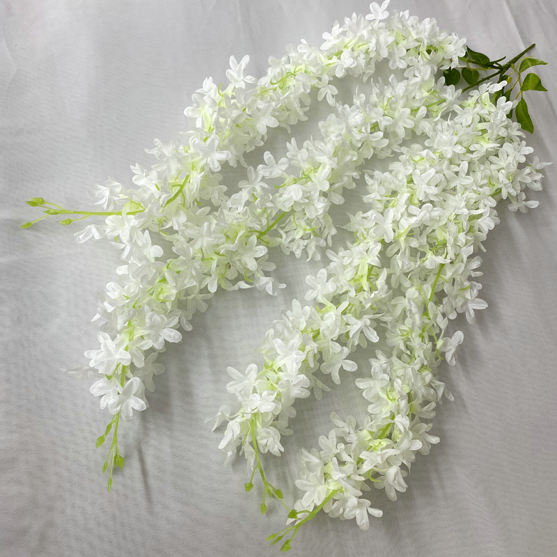 유백색