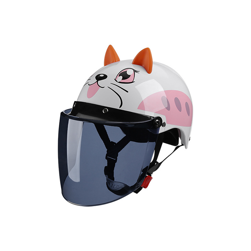 여름 흰 고양이