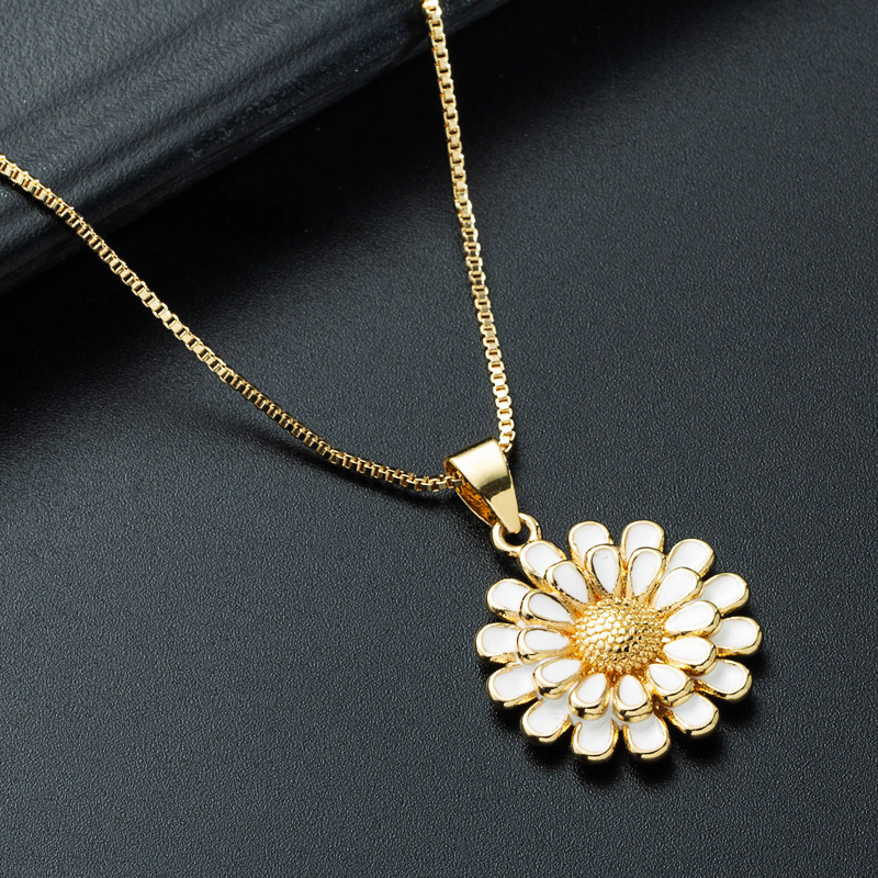 Nihaojewelry wholesale jewelry simple sunflower pendant copperplated 18K gold dripping oil necklacepicture7