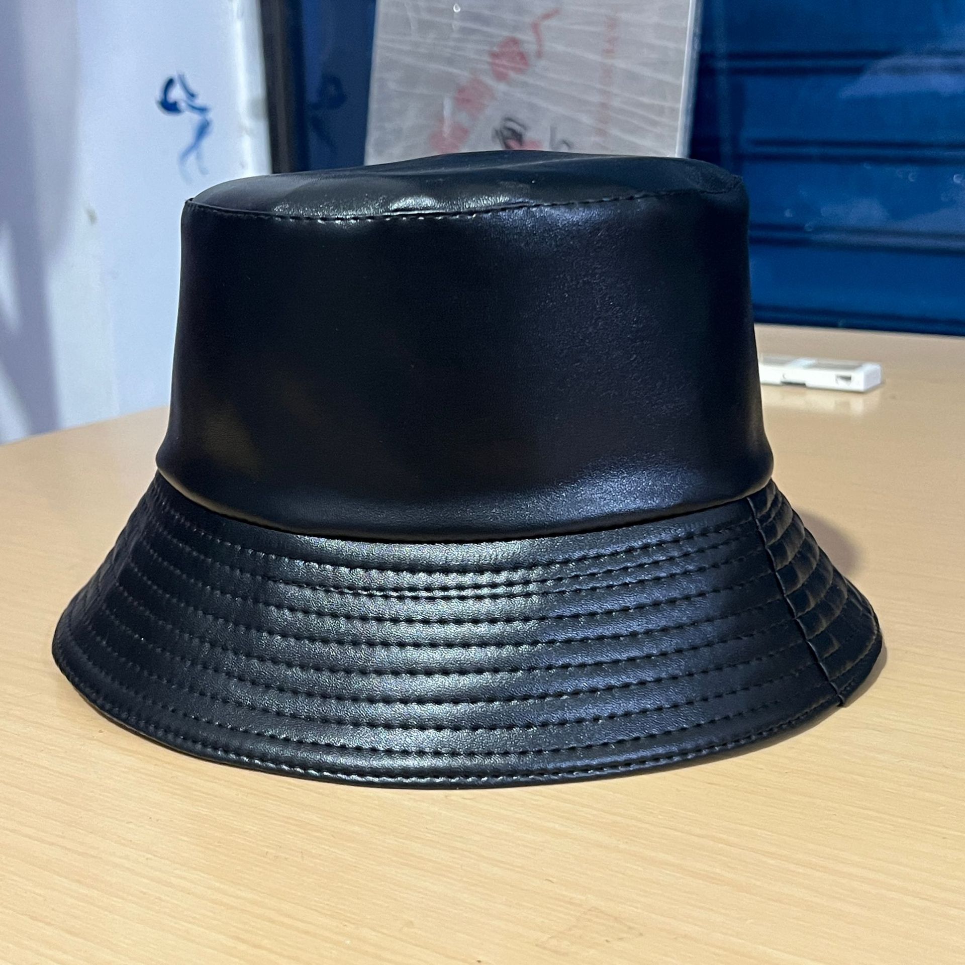 pu皮质渔夫帽子女春秋季英伦潮小众款复古时尚百搭皮帽小檐盆帽