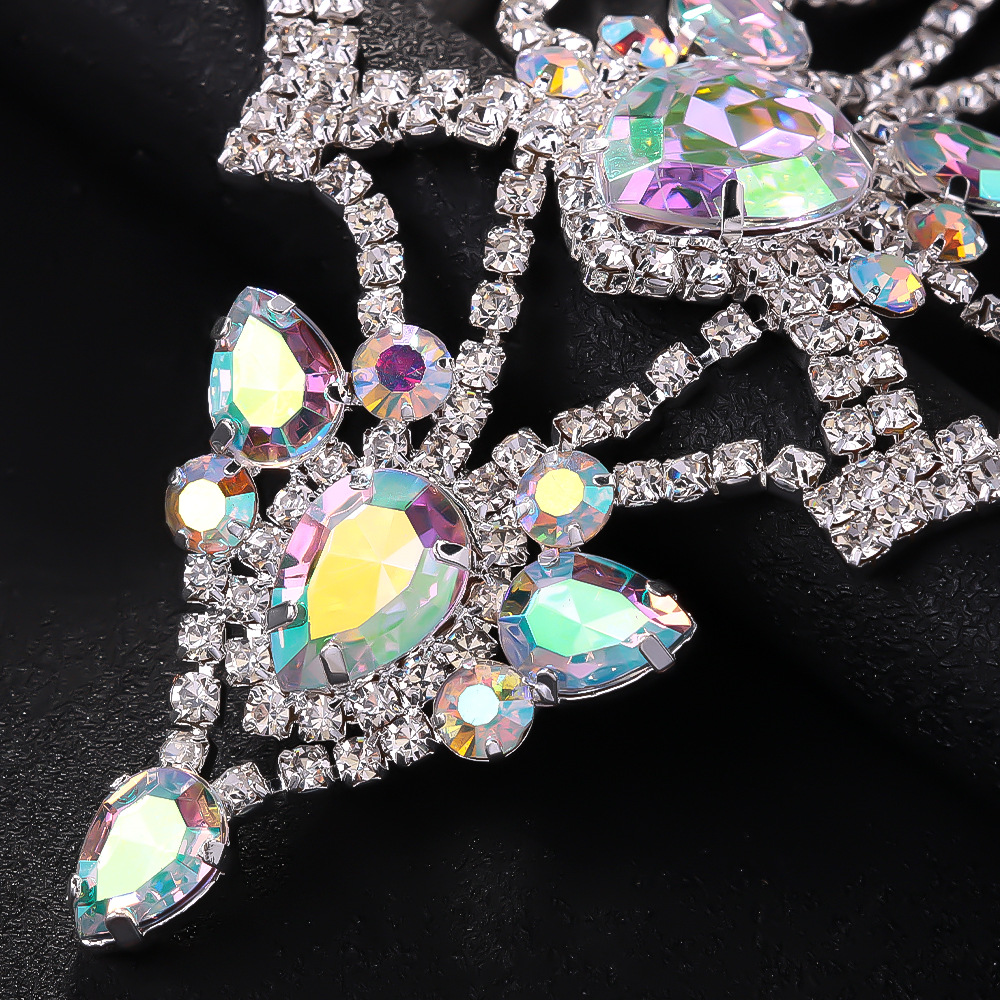 Nuevo caliente rhinestone collar traje europeo y americano personalidad exagerada gota de agua pendientes joyería traje conjunto de joyas