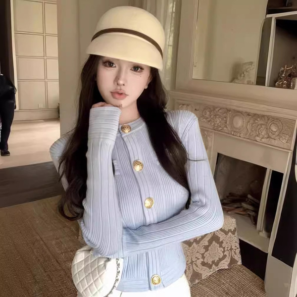 knitted summer fitted sweater