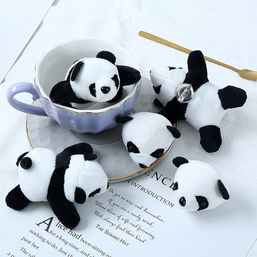 Cartoon Internet celebrity three-dimensional panda brooch, plush red panda doll ins, panda jewelry, school bag pendant