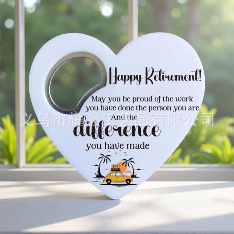 Abridor de botellas de plástico con forma de corazón