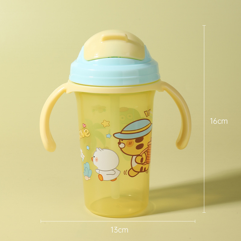 Fábrica directa de tazas de agua para niños con cabeza de sujeción con mango de cubierta de aislamiento térmico a prueba de quemaduras a prueba de caídas tazas de agua 300ML