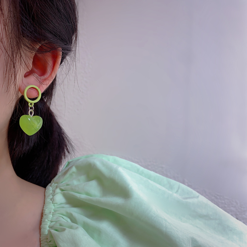 Fashion New Green Heart Shaped Summer Alloy Earrings display picture 4