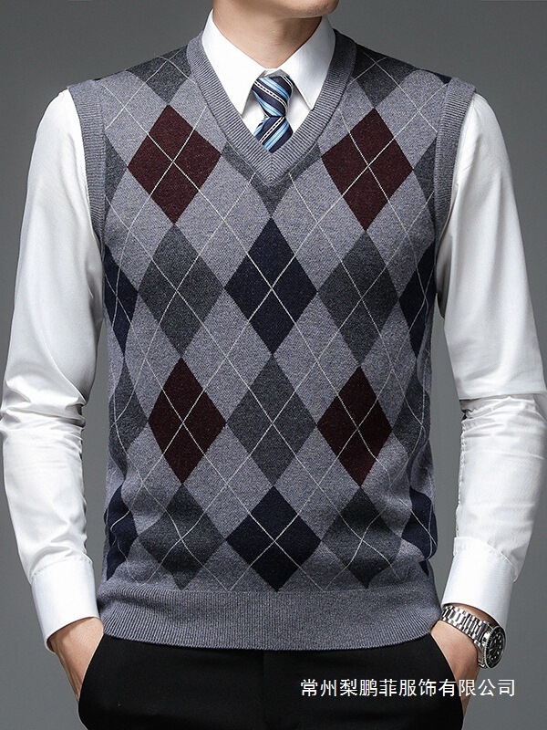 V-Neck Wool Vest Autumn and Winter Thickened Men's Sleeveless Diamond Pattern Knitted Vest Inner Jacquard Sweater Men's Wholesale V-Neck Wool Vest Autumn and Winter Thickened Men's Sleeveless Diamond Pattern Knitted Vest Inner Jacquard Sweater Men's Wholesale