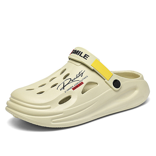 Summer New Men's Slides Outerwear Hole Shoes Comfortable Beach Shoes Squeezing Thick Sole Sandals