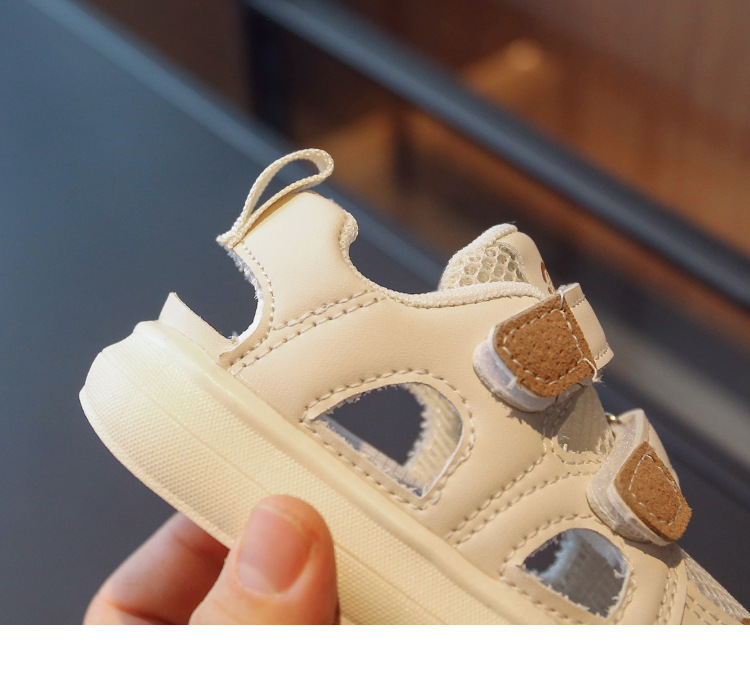 Sandali per bambini a maglia singola nuovo stile estivo 2024, scarpe per bambini ultraleggere, scarpe per ragazze con fondo morbido antiscivolo Baotou per ragazzi, scarpe con telaio_voghion.com