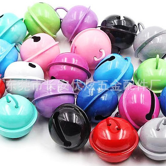 Fábrica directa de aleación de zinc bobina de perro botón de puerta botón de langosta cadenas de perlas campanas 304 llaveros de acero inoxidable