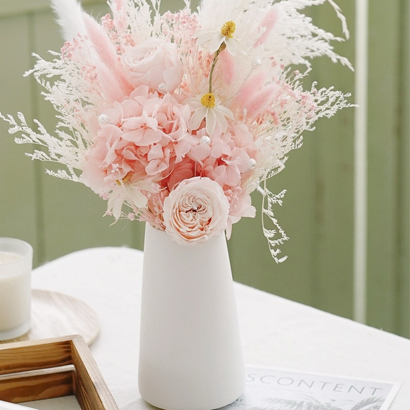 Bouquet de fleurs séchées rose éternelle et gypsophile déco_voghion.com