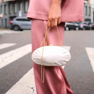 European and American Fashion Oval Shell Goose Egg Acrylic Clutch Bag Chain Bag Pearl Dinner Hand Bag Shoulder Bag