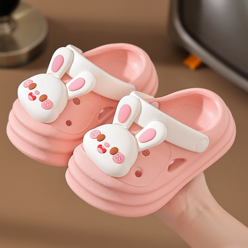 Niños zapatos de agujero lindos dibujos animados princesa niñas zapatillas frías de verano para niños de interior EVA resbaladizo bebé niño