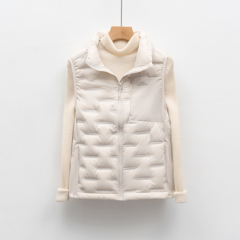 Pinghu Chixin 90 Velvet New National Standard Outdoor Lightweight down Vest Women's Autumn and Winter Short Stand Collar Warm Top Tops
