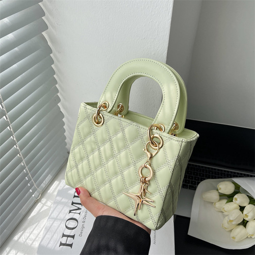 Niche design bags for women 2024 summer new fashion niche portable simple small bag fashionable shoulder crossbody bag