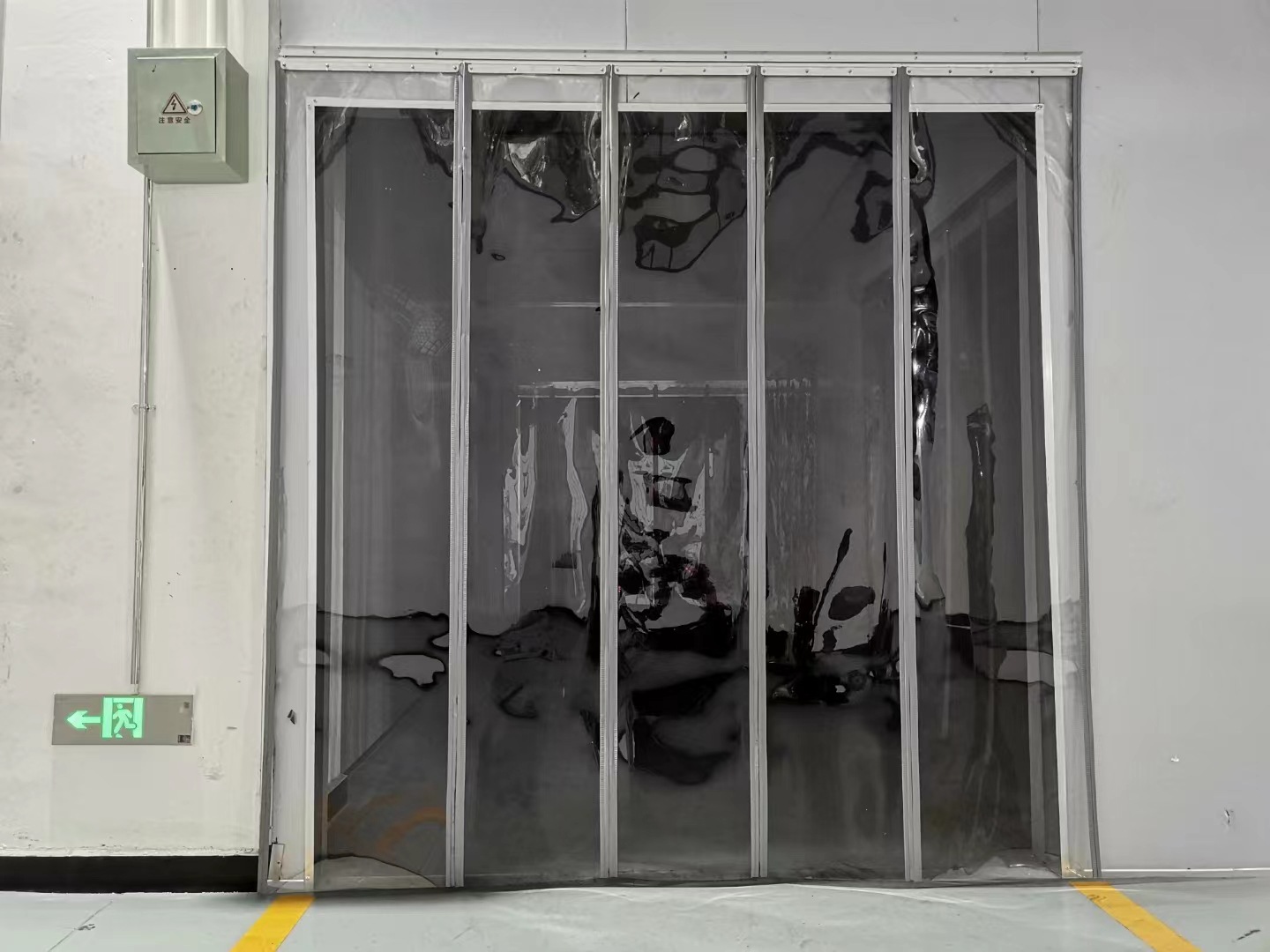 磁性自吸透明PVC空调冷气软门帘挡风隔热塑料磁铁门帘隔断皮门帘-阿里巴巴