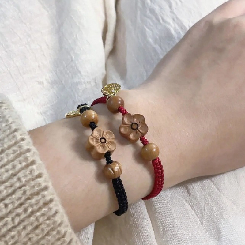 Year of the Zodiac Peach Wood Beads Peach Blossom Blessing Bracelet for Women Simple Hand-Woven Couple Red Rope Bracelet for Men Good Luck Bracelet