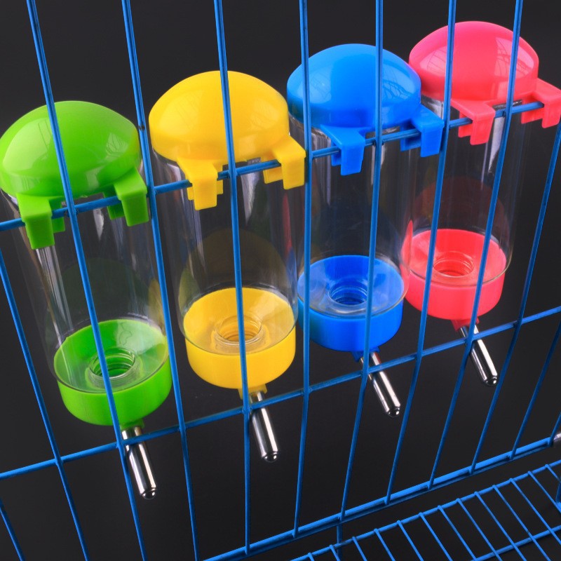 Bebedero Colgante para Mascotas de Plástico con Sistema de Bolilla para Jaula