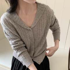 25秋冬女装羊毛衫韩系海军领简约绞花百搭柔软贝熊绒针织开衫毛衣