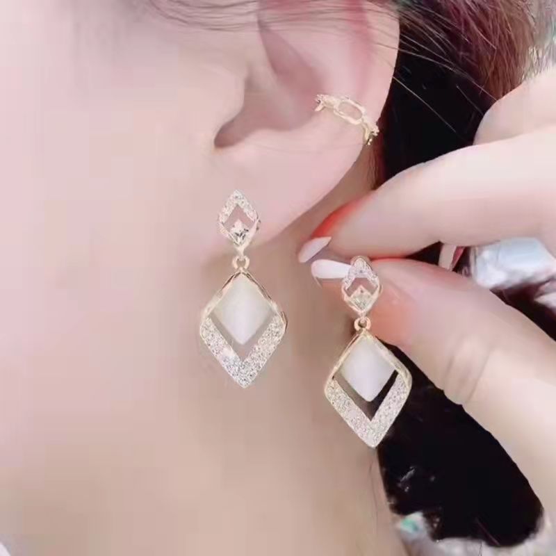 b32f31b3fd06f74e3a4f18de292cbd