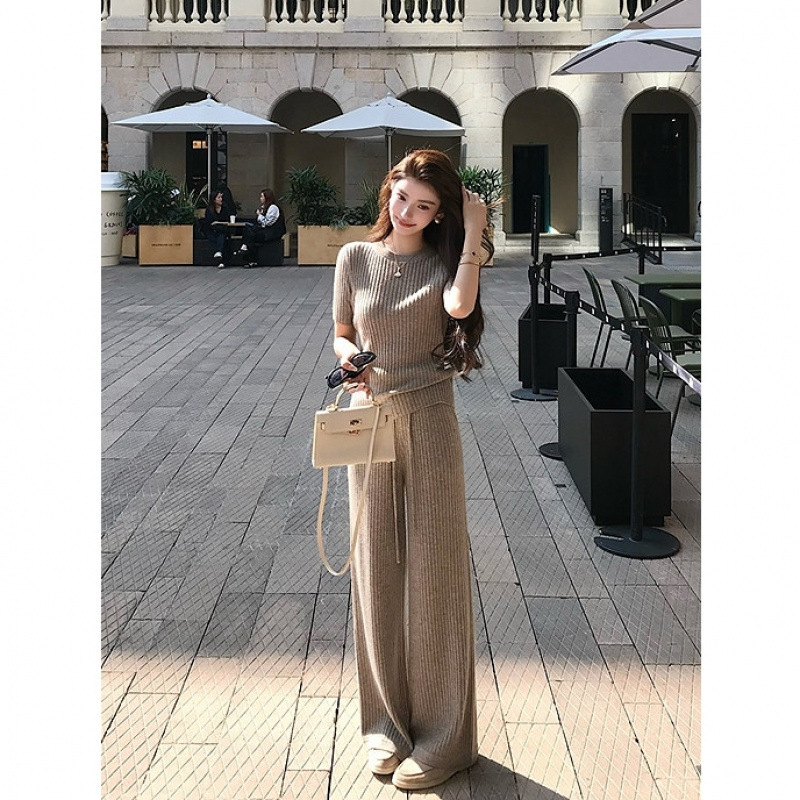 7809-2 French-Style Casual, Relaxed, and Lazy Style Daily Outfit Set, New Spring Collection, Comfortable and Versatile Knit Two-Piece Set