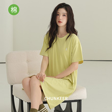 ����˯ȹ�ļ�Ů���⴩�������L�ɫ���e���s��������Ҿӷ�˯��