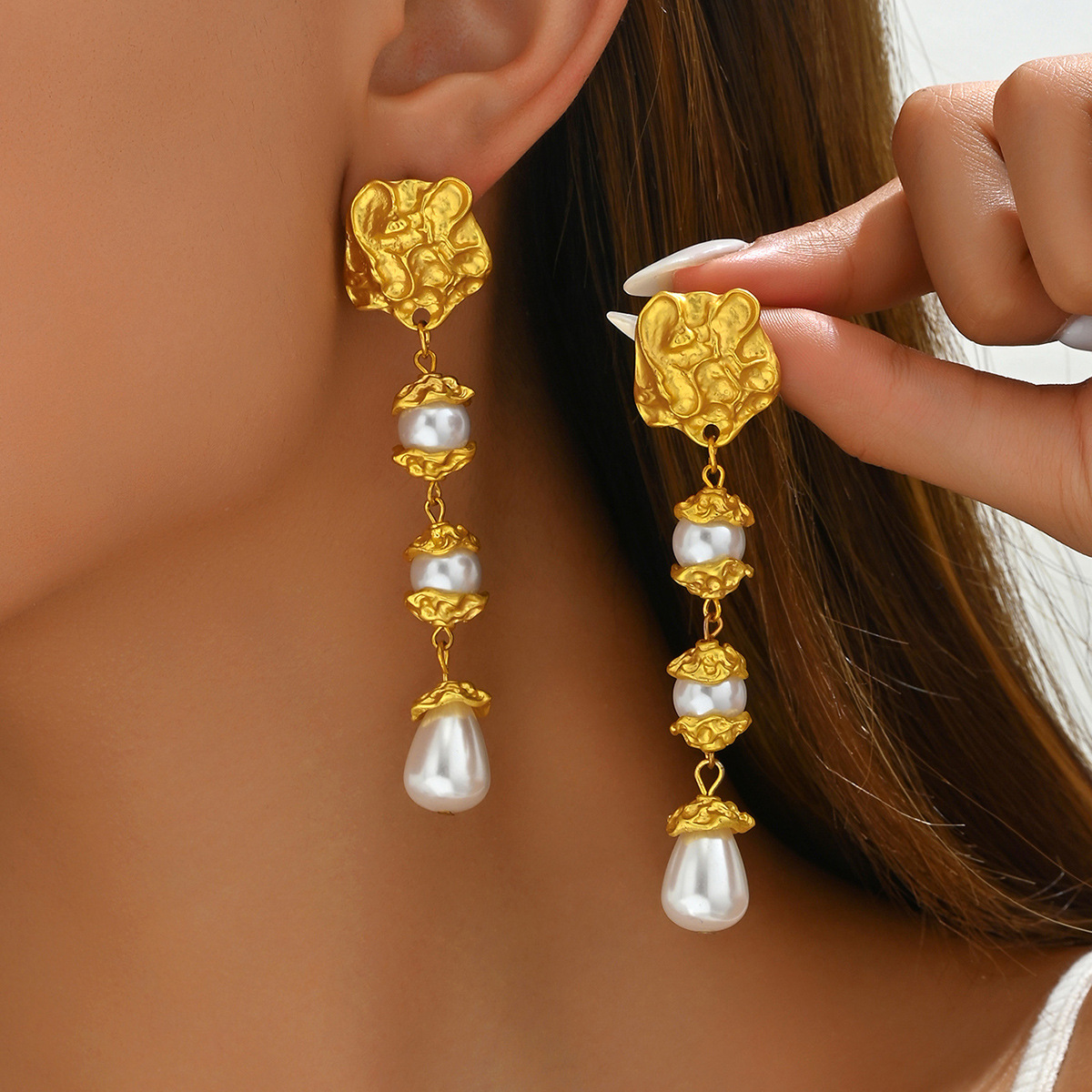 復古宮廷風幾何金屬女士耳釘百搭鑲嵌珍珠設計高級感耳環跨境熱賣