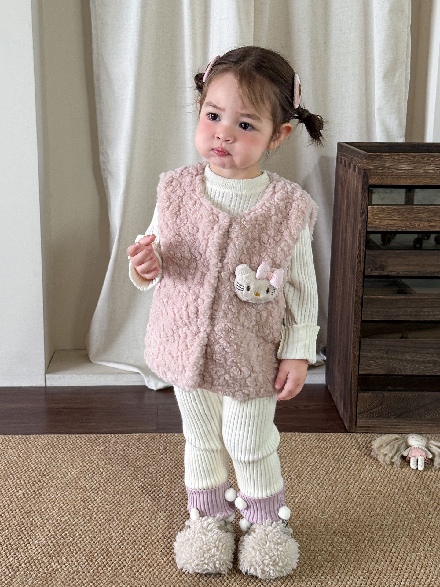 Sugar Pear ropa infantil chaleco de invierno de niñas más vello grueso 2025 nuevo chaqueta de cordero para niños ropa de bebé