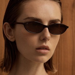 クロスボーダーファッションオーバルスモールフレームサングラス女性用、トレンディなサングラス、新しいヨーロッパとアメリカのストリート撮影サングラス