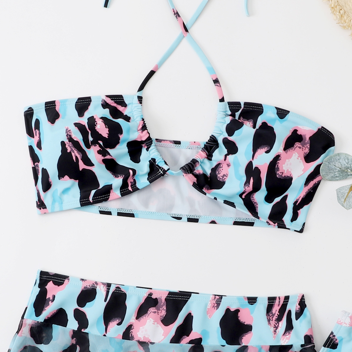 2022 nuevo popular europeo y americano de la moda impresa de estampado de leopardo Mujer traje de baño Bikini de tres piezas