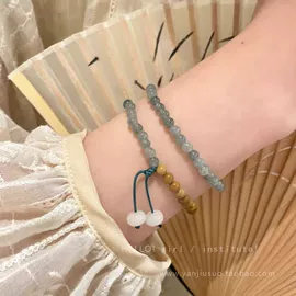 项链;耳钉;手链