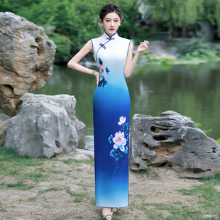 High-End Catwalk Sky Blue Long Cheongsam 2025 New Style Young and Elegant Slimming Look High Elastic Retro Stage Performance Clothing