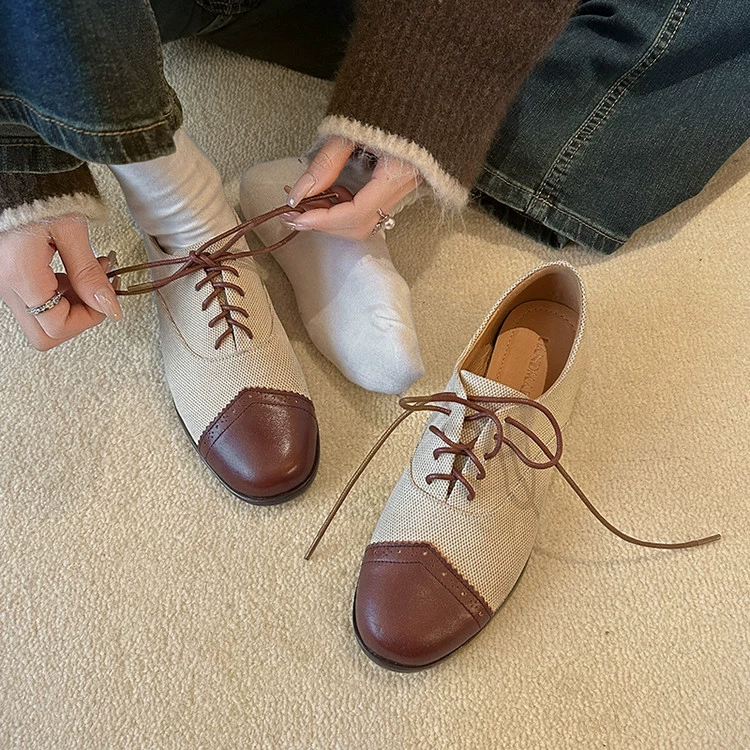 Британские ветры Брок мозака маленькие кожаные туфли весной новые круглые туфли на низком каблуке повседневные ретро рафу обувь для женщин