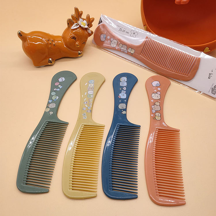 New Home Practical Cooked Glue Smooth Hair Cartoon Printing Comb Not Easy to Break Durable Street Stall Two-Yuan Store Supply
