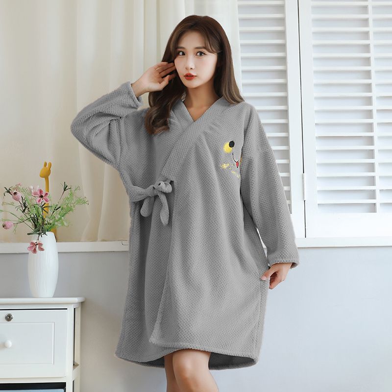 긴팔 목욕 가운을 두껍게 한 흡수성 긴 목욕 타월 여성은 플러스 사이즈 가정용 목욕 빠른 건조 목욕 스커트 도매로 착용하고 포장 할 수 있습니다.