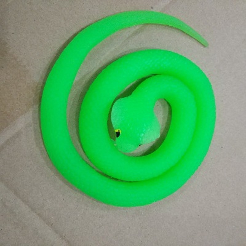 빛나는 녹색 코브라