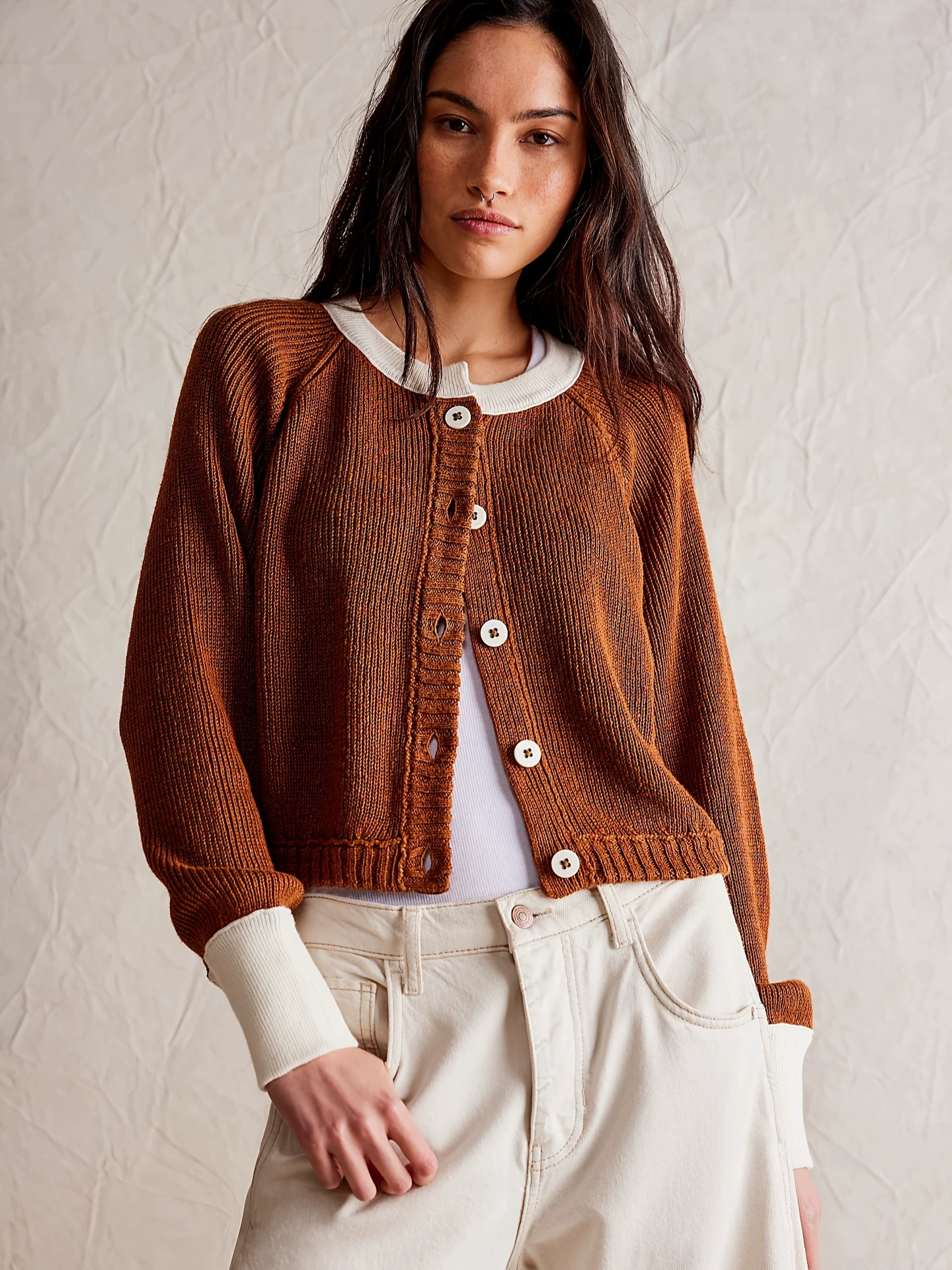 2025 новый европейский и американский женский кардиган с длинным рукавом и круглым вырезом на пуговицах для осени и зимы, кросс-граничная доставка