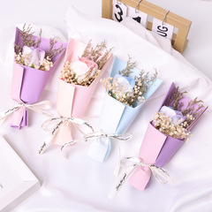 Mini bouquet with baby's breath dried flowers, wedding-inspired gift box, rose-scented soap flowers as souvenirs—wholesale holiday gifts