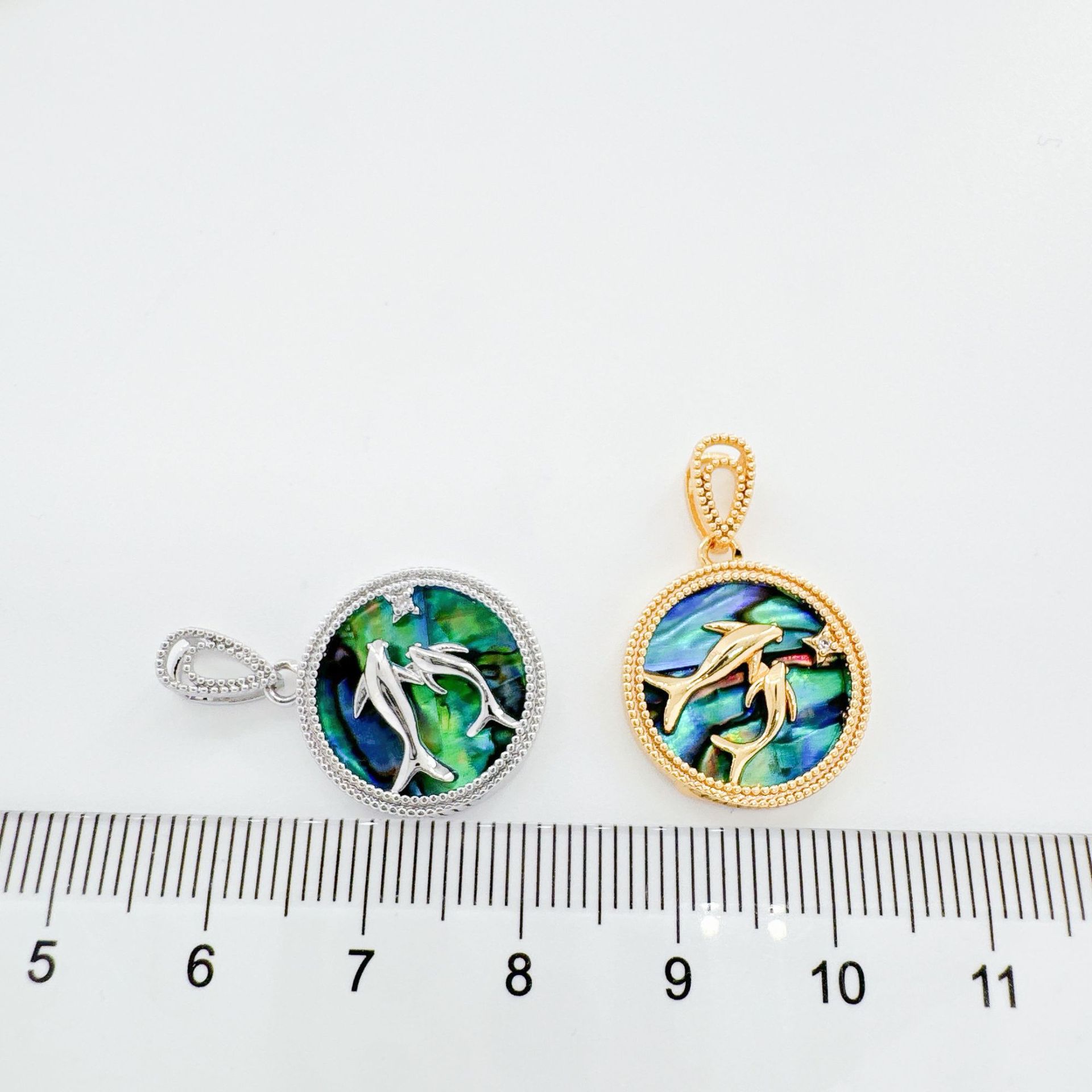 1 Piece Quantity 1 Piece Copper Round Pendant